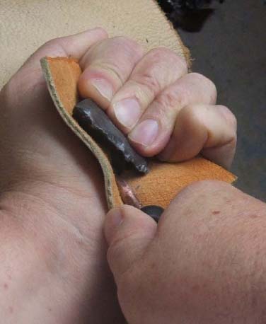 Lot - Lot including a Basic Flint Knapping Kit (1 leather palm